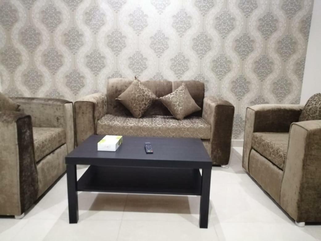 Rozana For Monthly And Yearly Rent Джеда Екстериор снимка